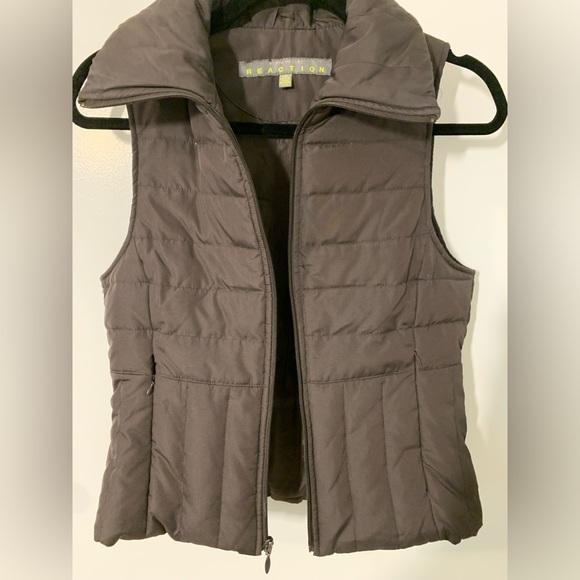 Kenneth Cole Reaction Down Filled Puffer Vest Small - Picture 8 of 10